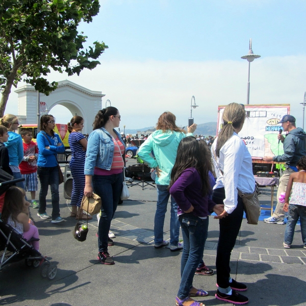 FRANK DOES SKETCH BOARD EVANGELISM AT FISHERMAN'S WHARF